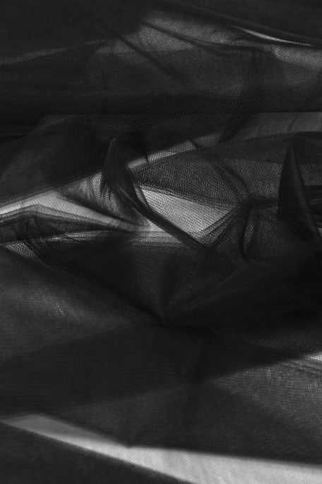 YLEISTYLLI- pehmeä musta