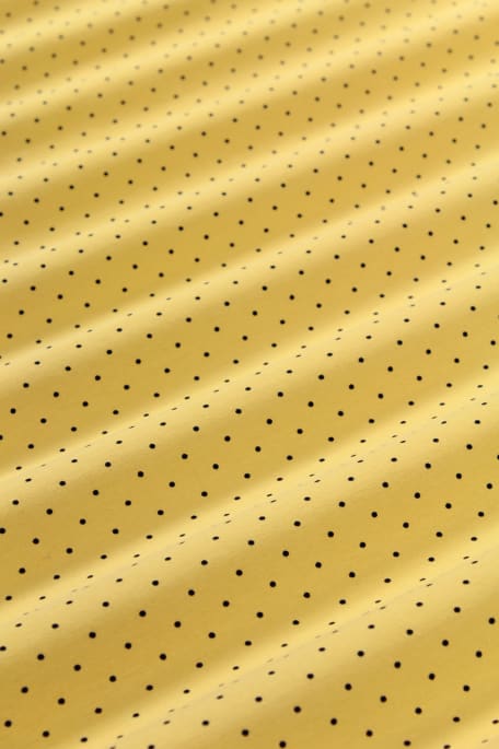 PILKKUJA vaaleakeltainen