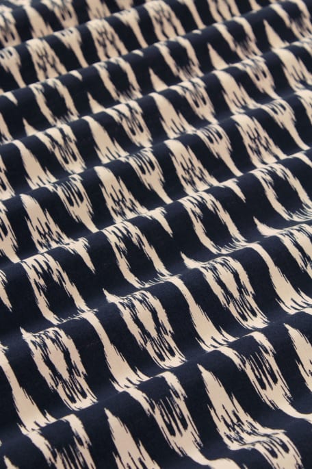 LEILA vaaleanpunainen