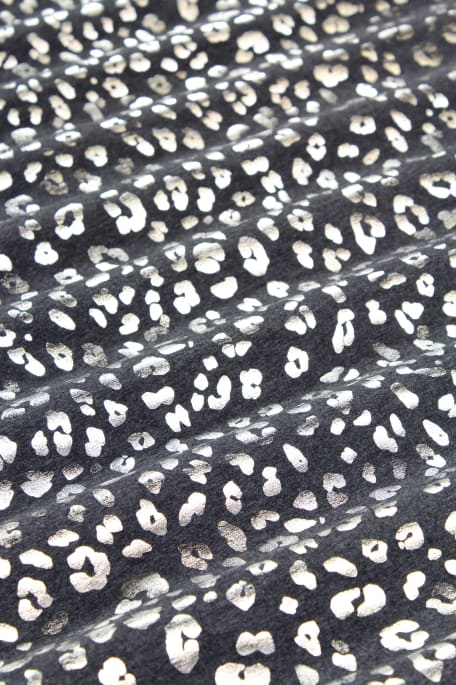 METALLIHIUTALEET tummaharmaa