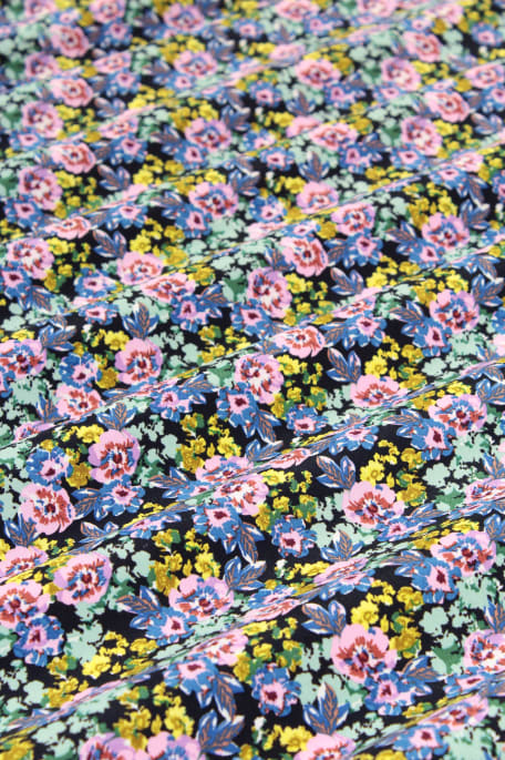 FLOWER TRAFIC kirjava