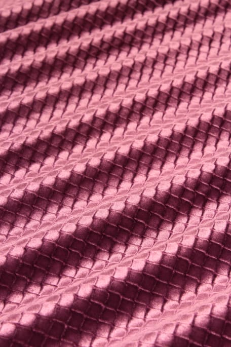 EMILE viininpunainen