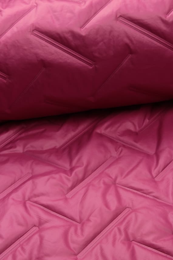 VIRNA -tikkikangas aniliininpunainen