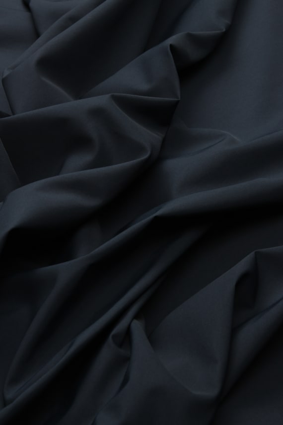 TRENCH COAT tummansininen