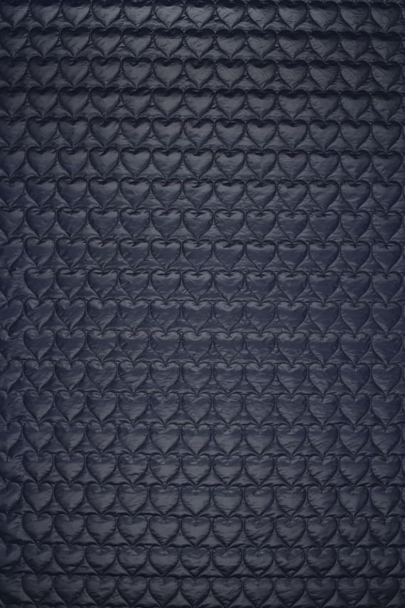 TIKKI ISO SYDÄN tummansininen