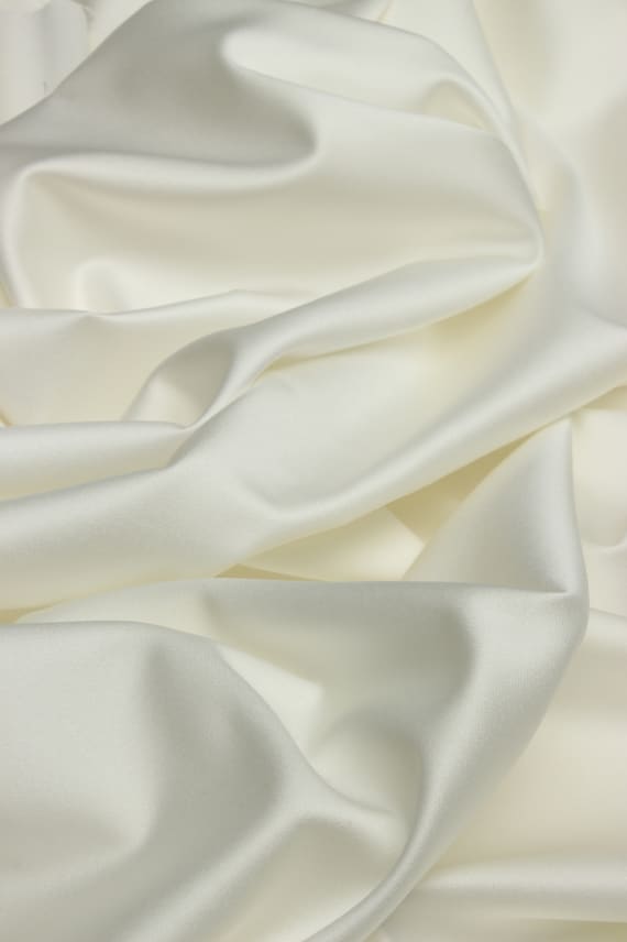 MORSIUSSATIINI luonnonvalkoinen