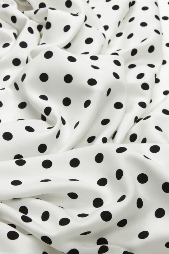 POLKA DOTS -viskoosi valkoinen