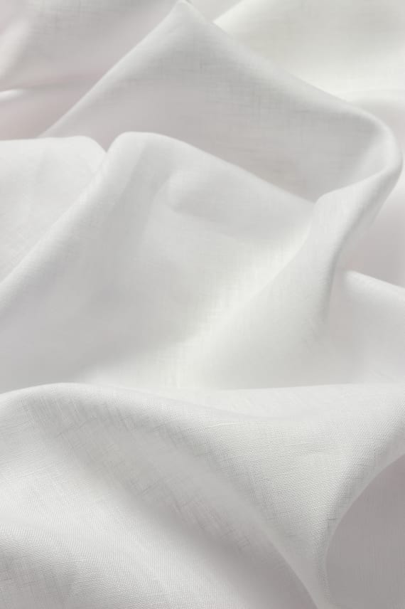 PIA -pellava valkoinen