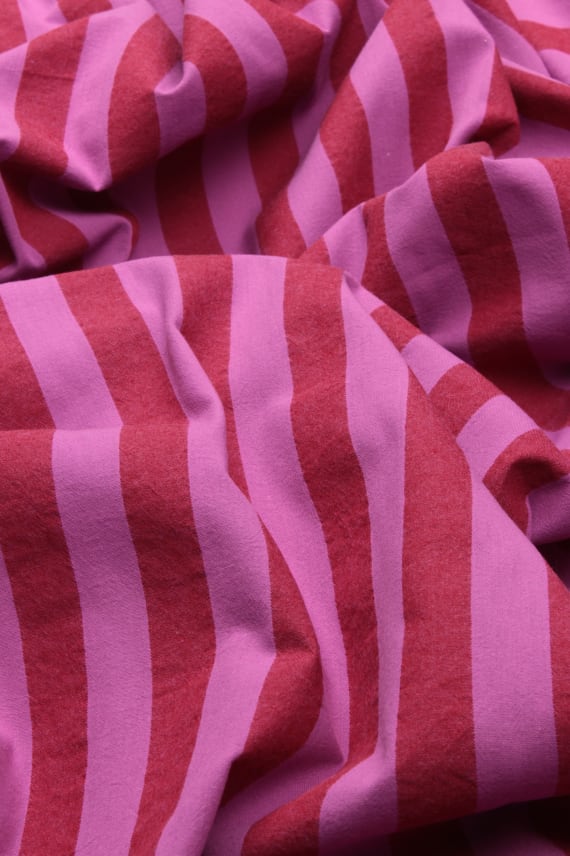 VIVEA -raita aniliininpunainen