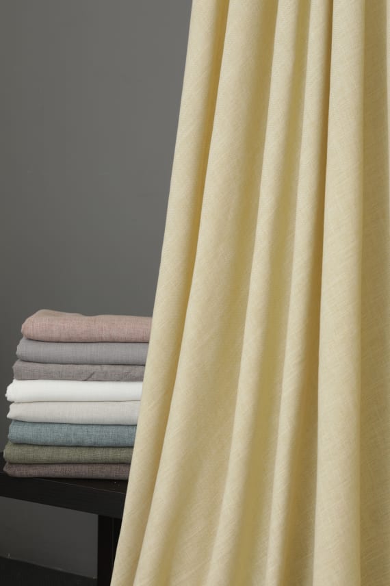 USVA FR vaaleakeltainen