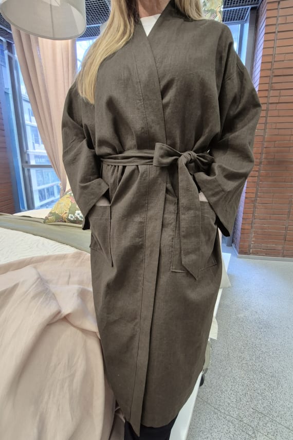 KYLPYTAKKI LINNA XS/S tummaharmaa