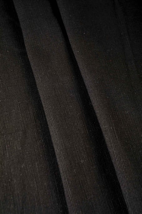 INTIANPUUVILLA musta